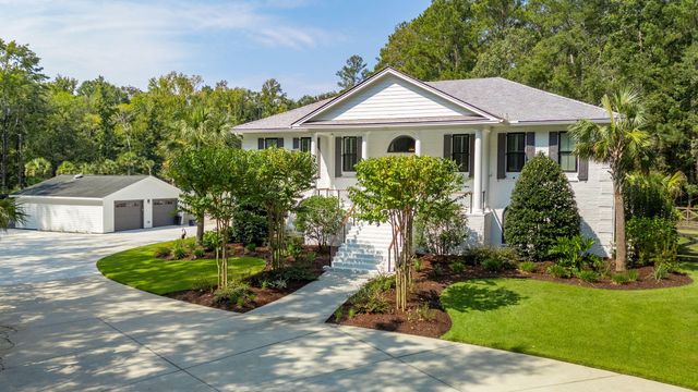 521 Cypress Point Drive, Summerville, SC 29486
