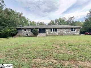 11 Burkett Street, Pelzer, SC 29669