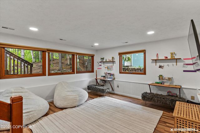 10510 Constitution Circle, Eagle River, AK 99577