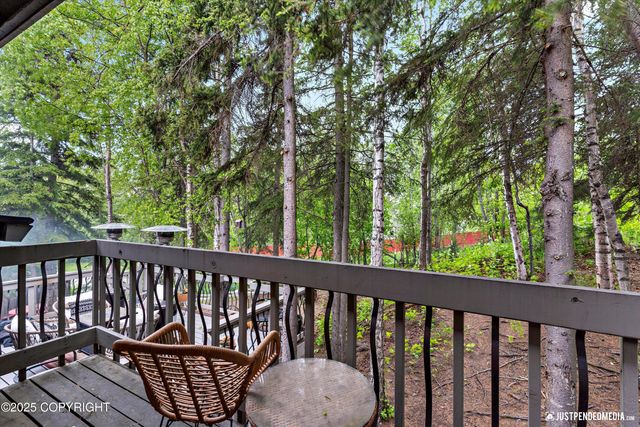 10510 Constitution Circle, Eagle River, AK 99577