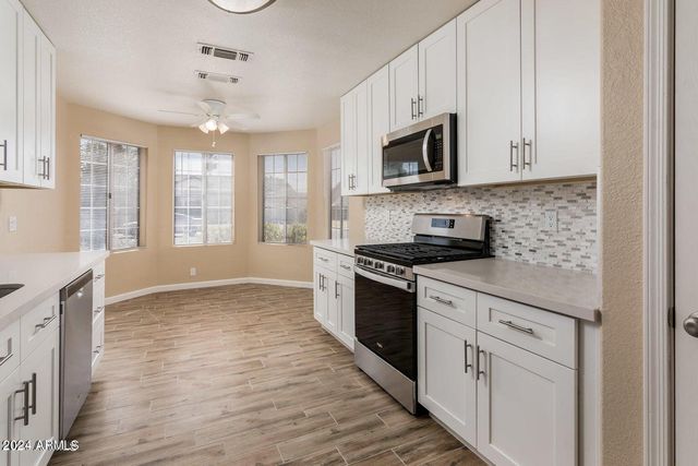 8564 W Ocotillo Road, Glendale, AZ 85305