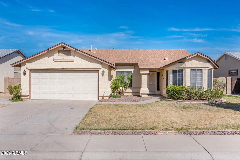 8564 W Ocotillo Road, Glendale, AZ 85305