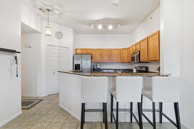 2233 S Main Street, Ann Arbor, MI 48103