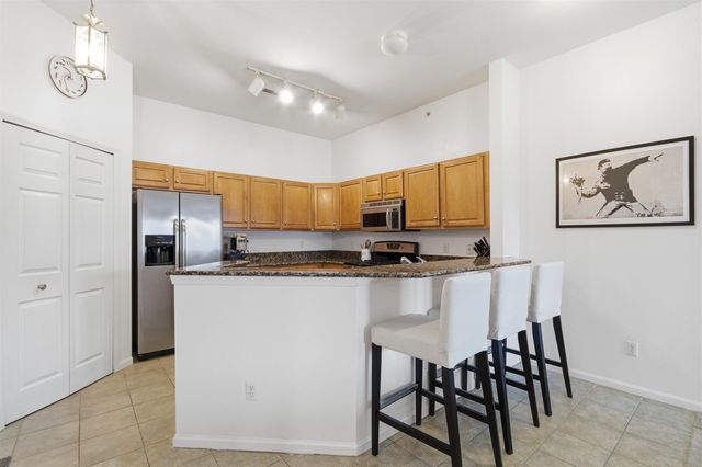 2233 S Main Street, Ann Arbor, MI 48103