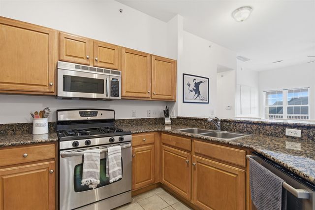 2233 S Main Street, Ann Arbor, MI 48103