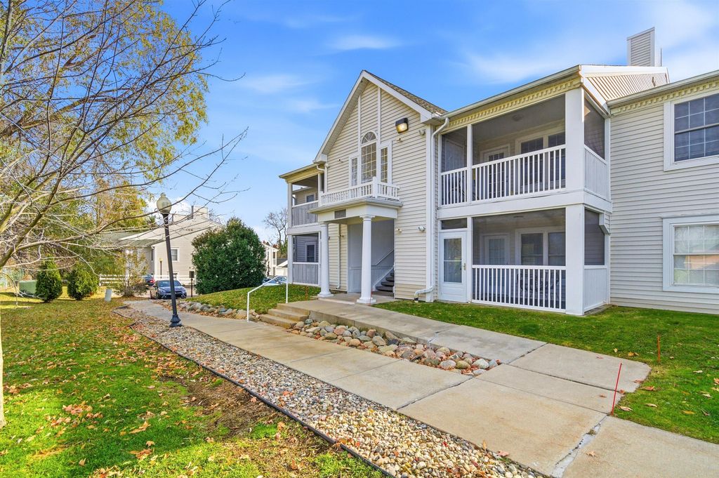 2233 S Main Street, Ann Arbor, MI 48103