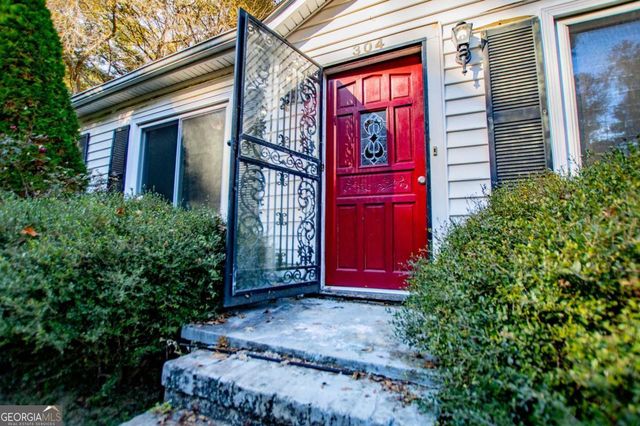 304 Taliaferro Drive, Hogansville, GA 30230