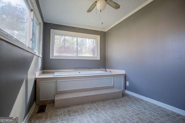 304 Taliaferro Drive, Hogansville, GA 30230