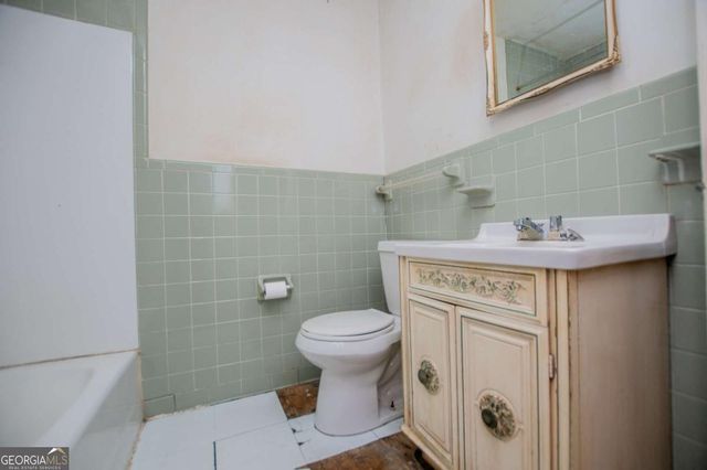 304 Taliaferro Drive, Hogansville, GA 30230