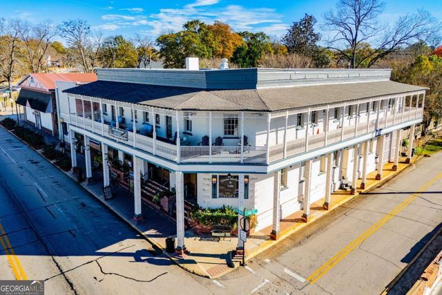 304 Taliaferro Drive, Hogansville, GA 30230