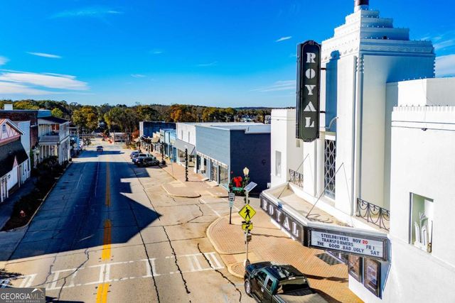 304 Taliaferro Drive, Hogansville, GA 30230