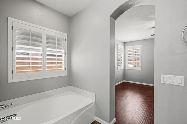 3009 W TRAPANOTTO Road, Phoenix, AZ 85086