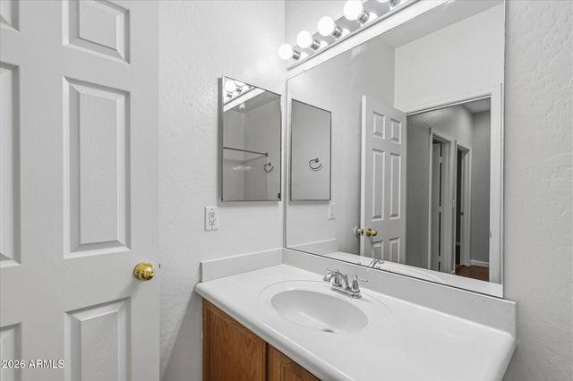 3009 W TRAPANOTTO Road, Phoenix, AZ 85086