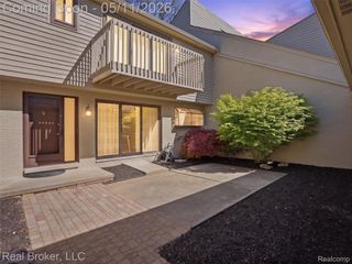 42115 E Edward Drive, Clinton Charter Township, MI 48038
