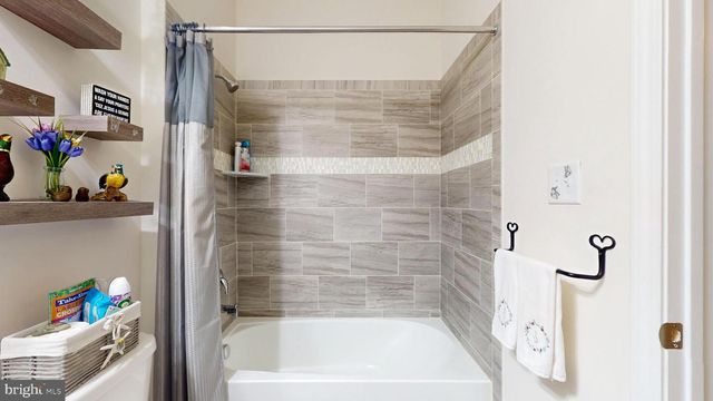 185 KELLER WAY, Mays Landing, NJ 08330