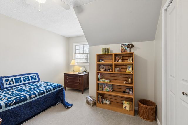 2515 E George Washington Boulevard, Davenport, IA 52803