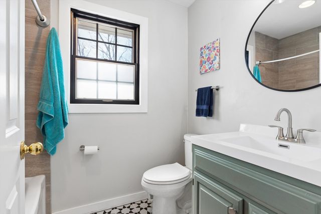 2515 E George Washington Boulevard, Davenport, IA 52803