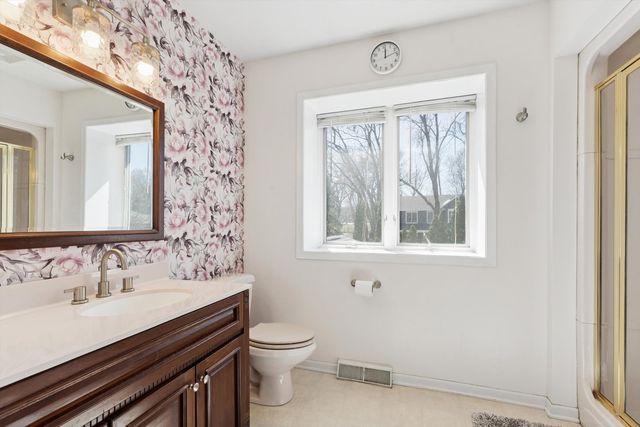 2515 E George Washington Boulevard, Davenport, IA 52803