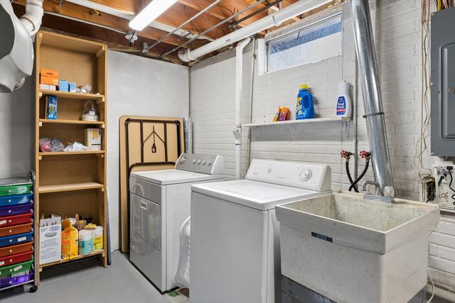 2515 E George Washington Boulevard, Davenport, IA 52803