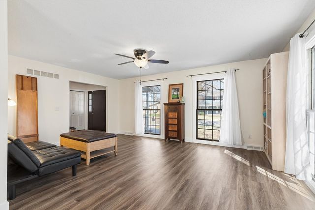 2515 E George Washington Boulevard, Davenport, IA 52803