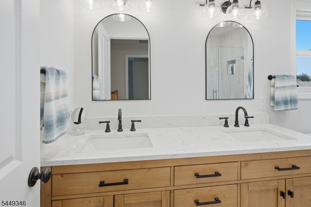 226 Edison St, Clifton City, NJ 07013