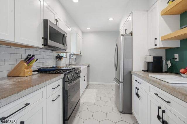 226 Edison St, Clifton City, NJ 07013