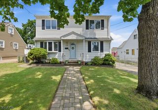 226 Edison St, Clifton City, NJ 07013