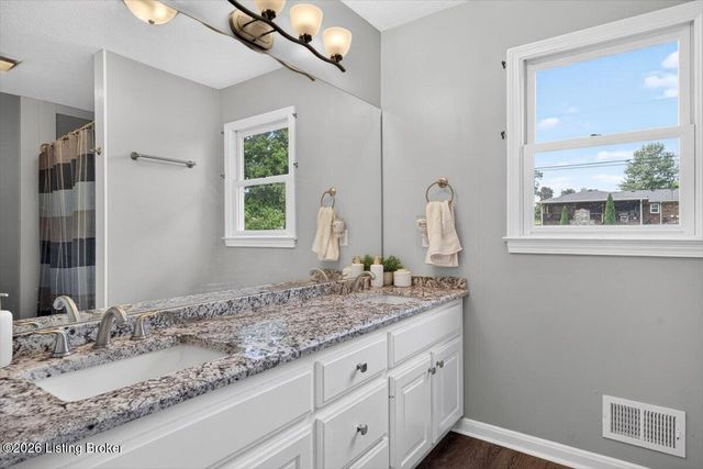 409 E Vine St, Shelbyville, KY 40065