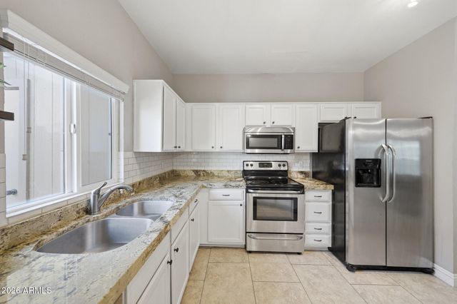 18830 N 34TH Lane 2, Phoenix, AZ 85027