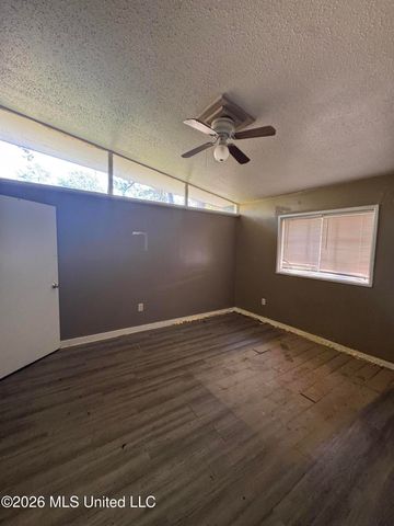 1769 Cheswood Drive, Jackson, MS 39204
