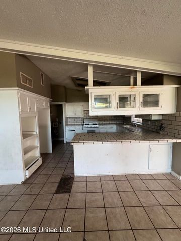 1769 Cheswood Drive, Jackson, MS 39204