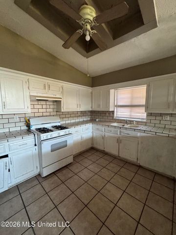 1769 Cheswood Drive, Jackson, MS 39204