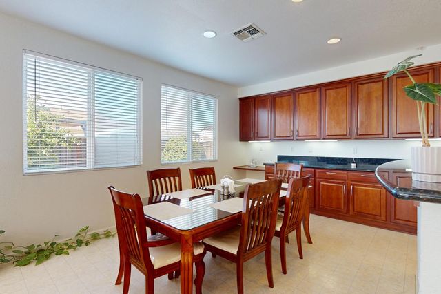 1720 Hicks Ave, Olivehurst, CA 95961