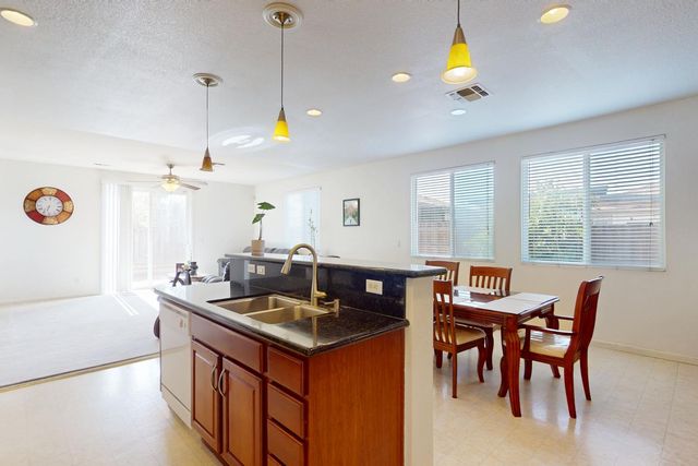 1720 Hicks Ave, Olivehurst, CA 95961