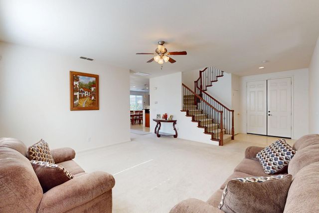 1720 Hicks Ave, Olivehurst, CA 95961