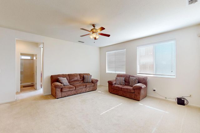 1720 Hicks Ave, Olivehurst, CA 95961