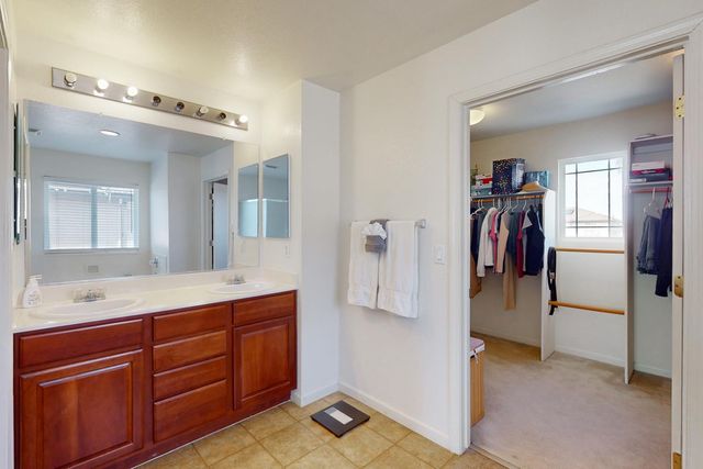 1720 Hicks Ave, Olivehurst, CA 95961