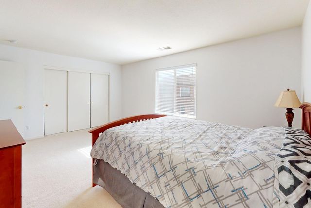 1720 Hicks Ave, Olivehurst, CA 95961