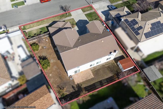 1720 Hicks Ave, Olivehurst, CA 95961