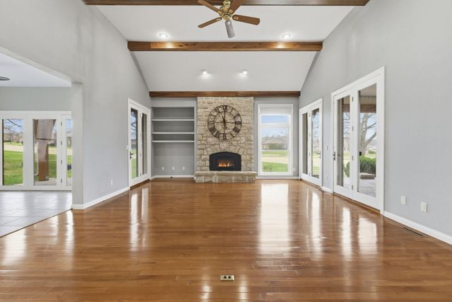 4210 Greenbriar Drive, Nixa, MO 65714