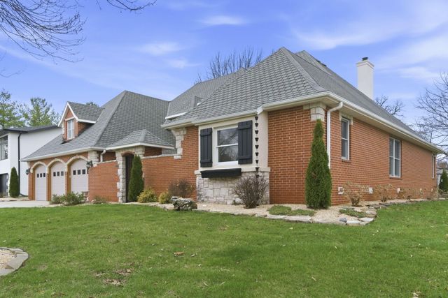 4210 Greenbriar Drive, Nixa, MO 65714