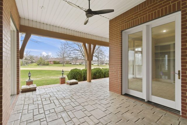 4210 Greenbriar Drive, Nixa, MO 65714