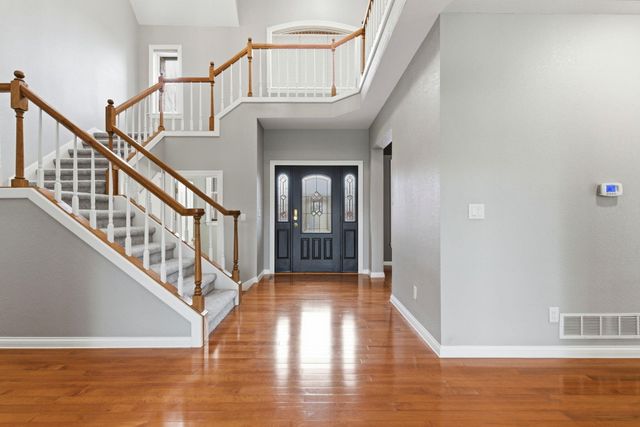 4210 Greenbriar Drive, Nixa, MO 65714