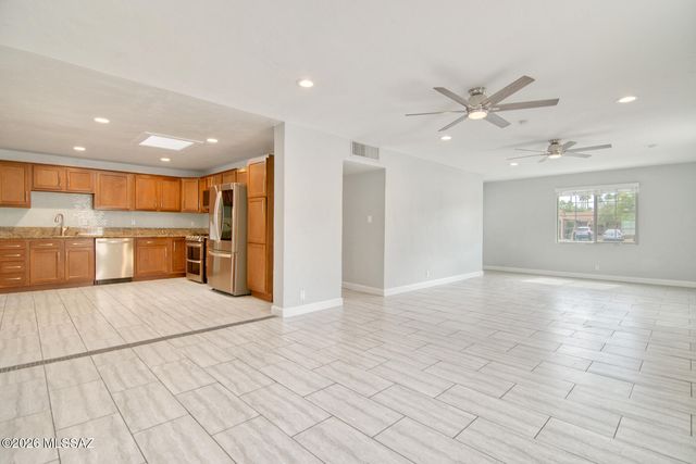 745 N Richey Boulevard, Tucson, AZ 85716