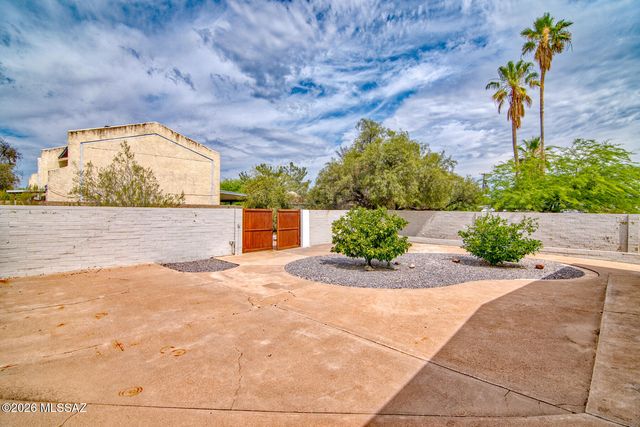 745 N Richey Boulevard, Tucson, AZ 85716
