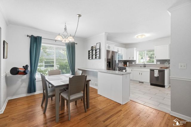 29305 Van Riper Street, Flat Rock, MI 48134