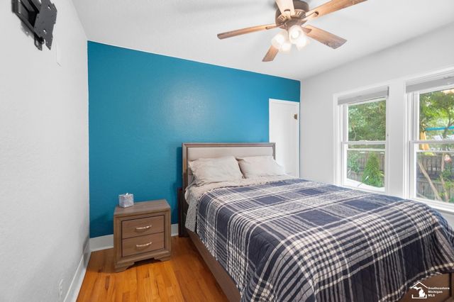 29305 Van Riper Street, Flat Rock, MI 48134
