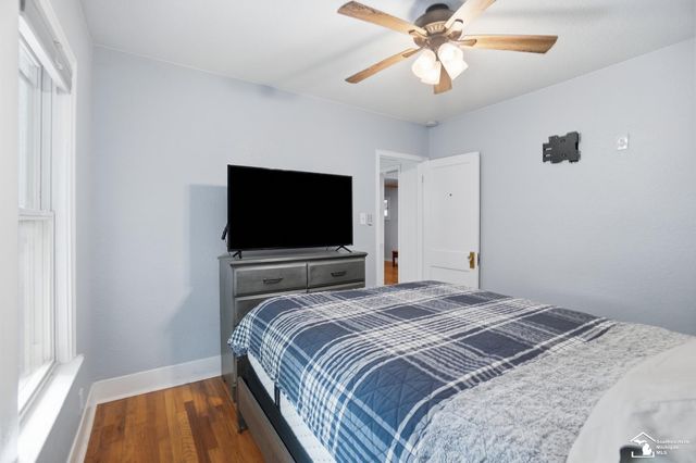 29305 Van Riper Street, Flat Rock, MI 48134