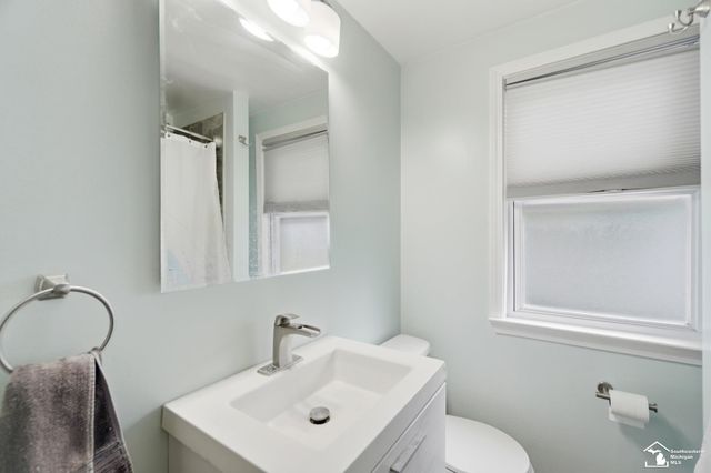 29305 Van Riper Street, Flat Rock, MI 48134