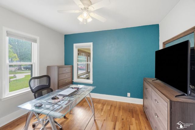 29305 Van Riper Street, Flat Rock, MI 48134